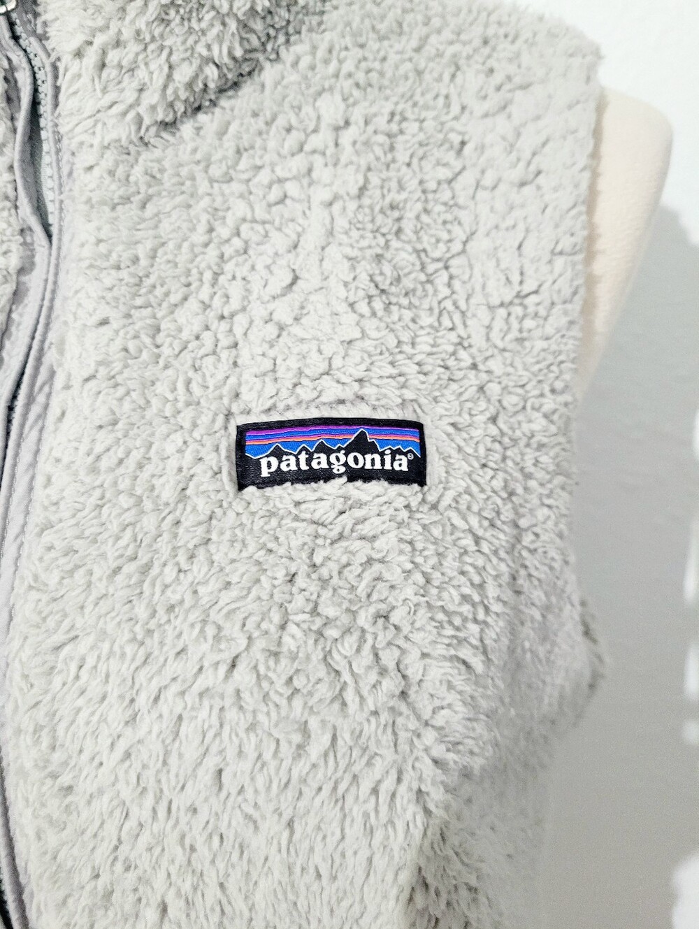 Patagonia Women's Fuzzy Los Gatos Sherpa Fleece Vest Gray Full Zip Medium - Picture 6 of 12